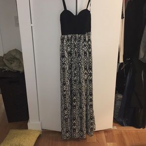 Gianni Bini Maxi Dress size XS